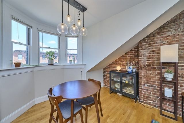 683 Massachusetts Ave. 5, Boston, MA 02118