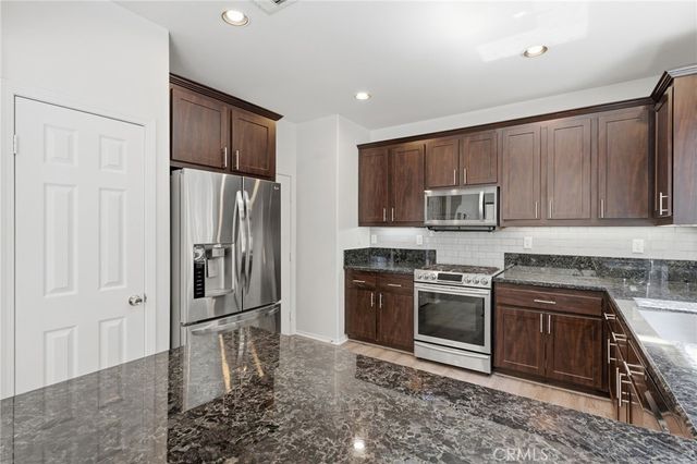 17616 Medley Ridge, Canyon Country, CA 91387
