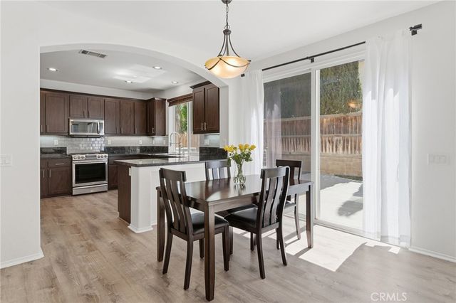 17616 Medley Ridge, Canyon Country, CA 91387
