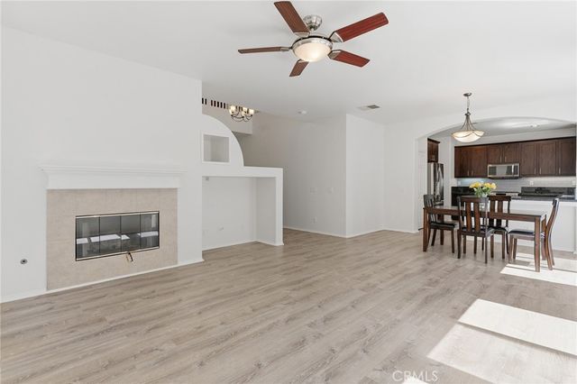 17616 Medley Ridge, Canyon Country, CA 91387