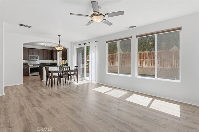 17616 Medley Ridge, Canyon Country, CA 91387