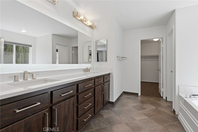 17616 Medley Ridge, Canyon Country, CA 91387