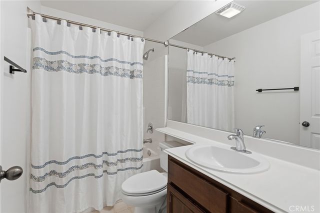 17616 Medley Ridge, Canyon Country, CA 91387