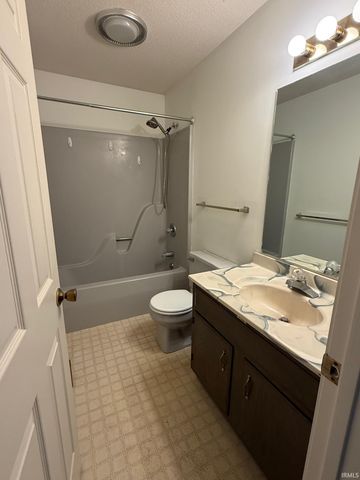 4425 N Wheeling Avenue, Muncie, IN 47304
