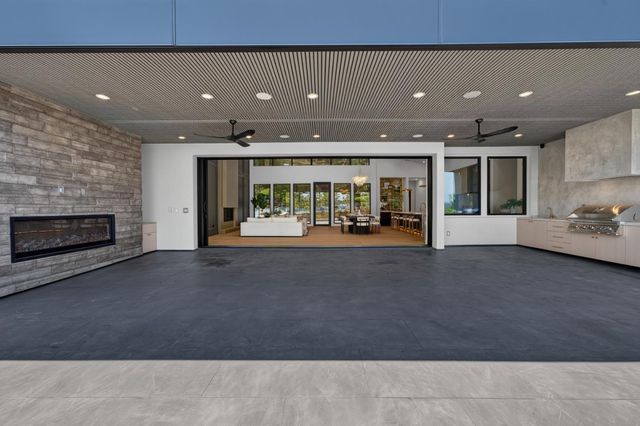 15040 Grand Knoll Dr, Meadow Vista, CA 95722