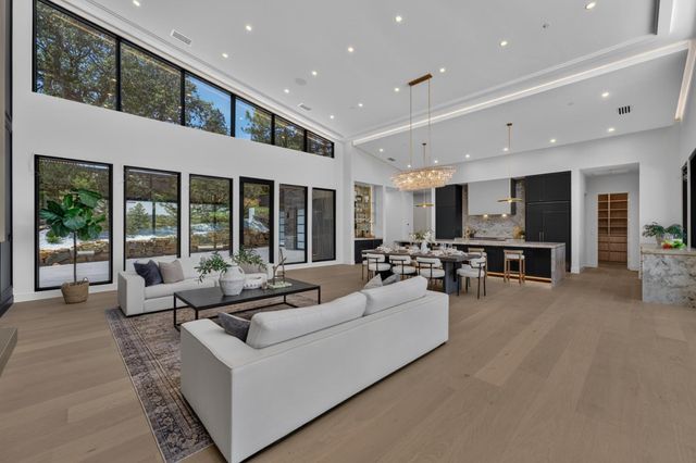 15040 Grand Knoll Dr, Meadow Vista, CA 95722