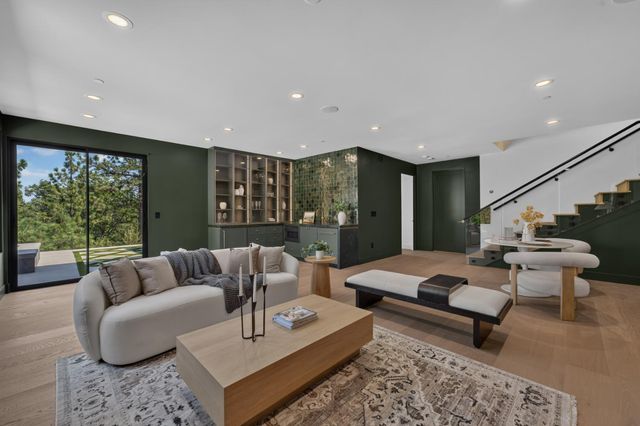 15040 Grand Knoll Dr, Meadow Vista, CA 95722