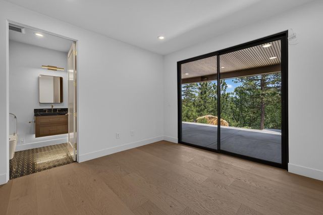 15040 Grand Knoll Dr, Meadow Vista, CA 95722