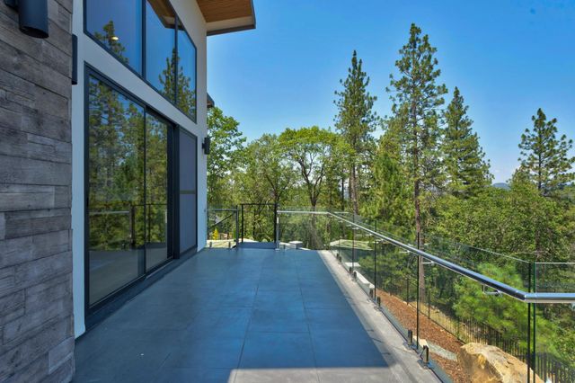 15040 Grand Knoll Dr, Meadow Vista, CA 95722