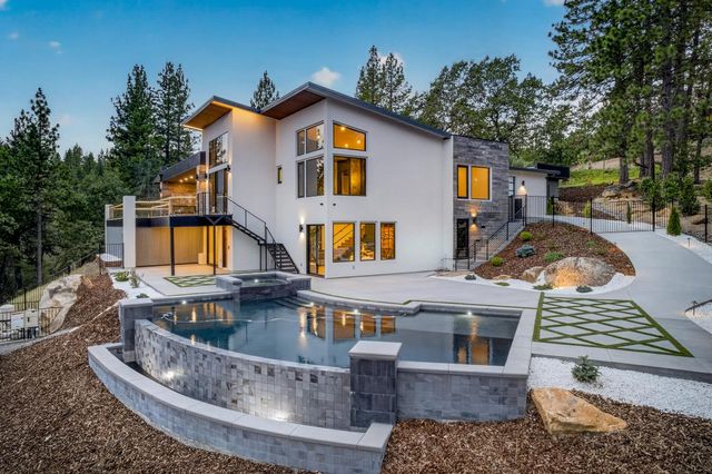 15040 Grand Knoll Dr, Meadow Vista, CA 95722