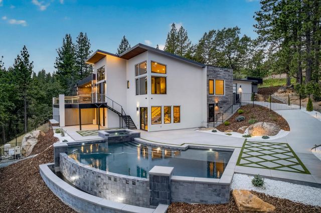 15040 Grand Knoll Dr, Meadow Vista, CA 95722