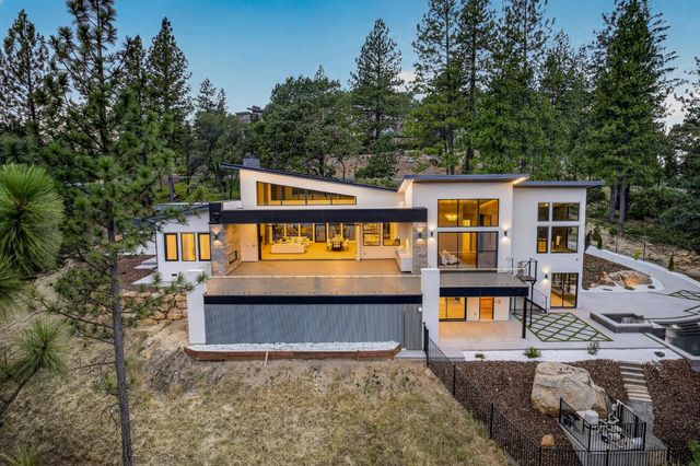 15040 Grand Knoll Dr, Meadow Vista, CA 95722