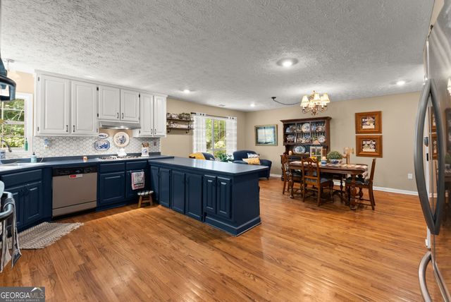 7210 Pine Court, Cumming, GA 30041