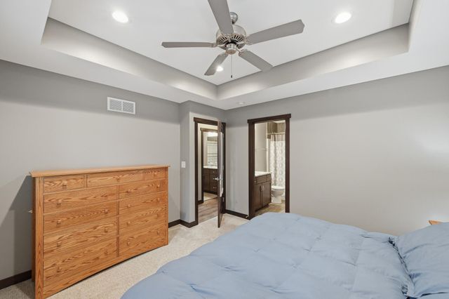 3911 Sunnydale Lane SE, Rochester, MN 55904