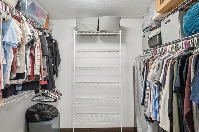 3911 Sunnydale Lane SE, Rochester, MN 55904