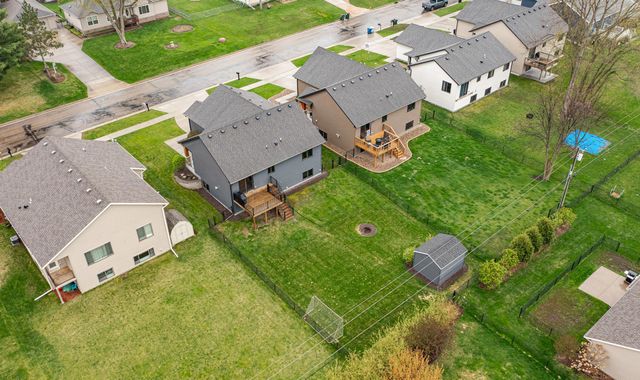 3911 Sunnydale Lane SE, Rochester, MN 55904