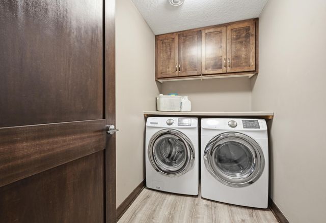 3911 Sunnydale Lane SE, Rochester, MN 55904