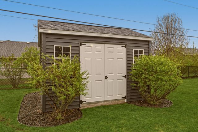 3911 Sunnydale Lane SE, Rochester, MN 55904