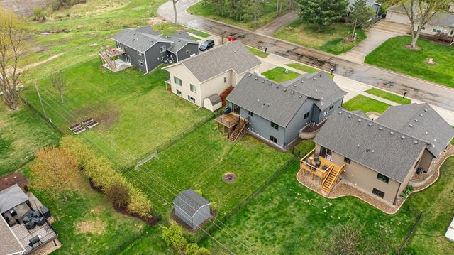 3911 Sunnydale Lane SE, Rochester, MN 55904