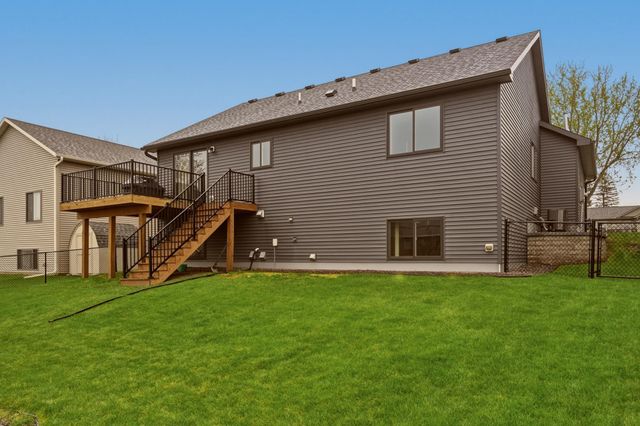 3911 Sunnydale Lane SE, Rochester, MN 55904