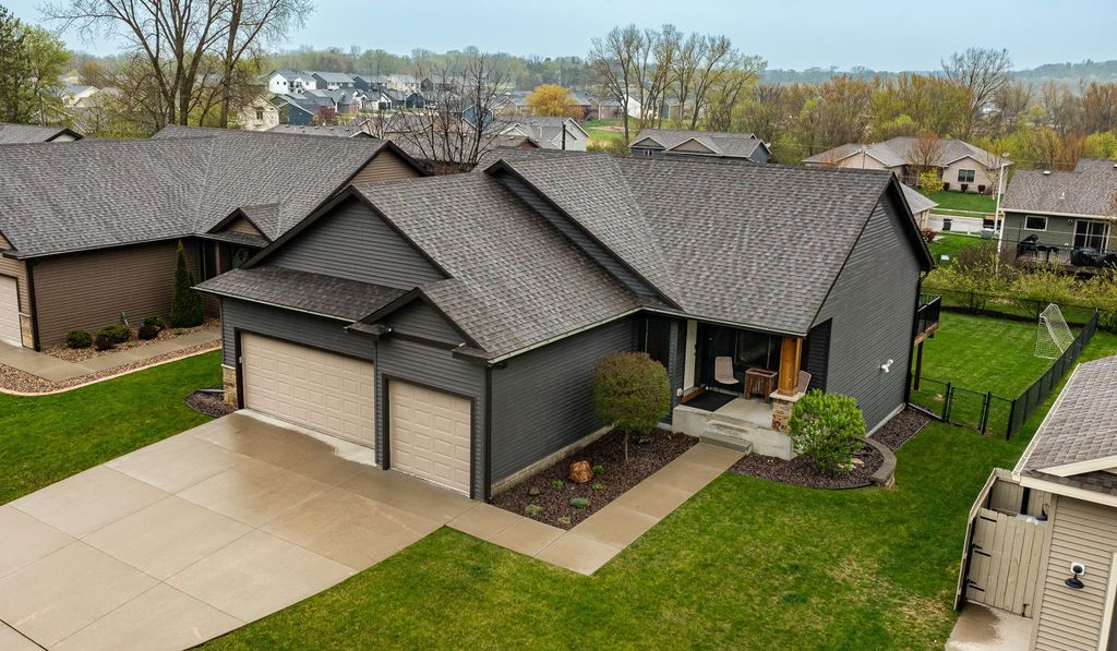 3911 Sunnydale Lane SE, Rochester, MN 55904