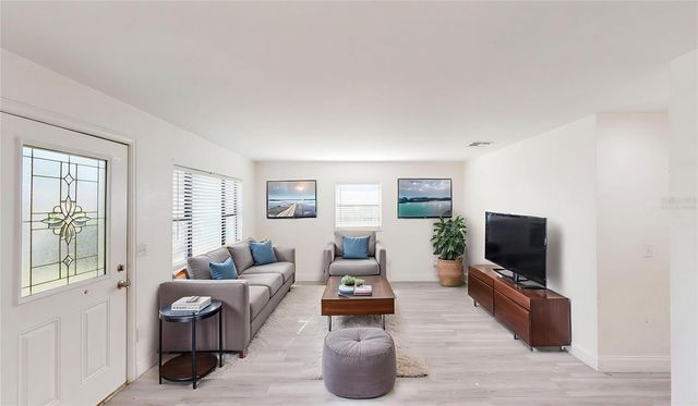 4900 ELESE STREET, Orlando, FL 32811