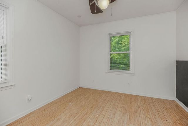 3340 S Crisp Avenue, Independence, MO 64052
