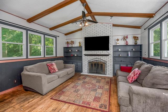 3340 S Crisp Avenue, Independence, MO 64052