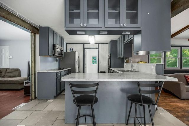 3340 S Crisp Avenue, Independence, MO 64052