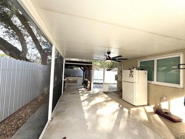 5715 Arthur St 0, Hollywood, FL 33021