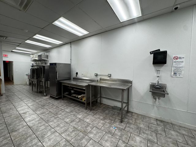 329 Howard Street, Evanston, IL 60202