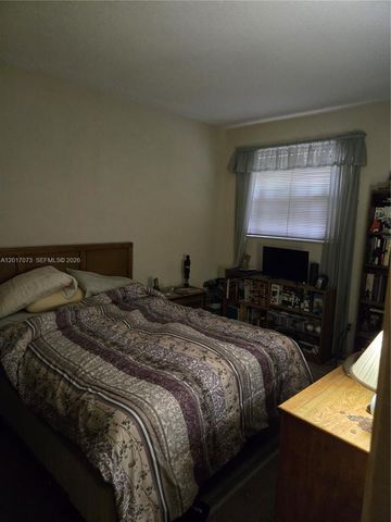 625 NW 9th Ct, Hallandale Beach, FL 33009