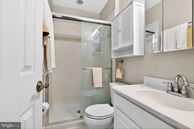 469 LIVINGSTON DR, Hightstown, NJ 08520