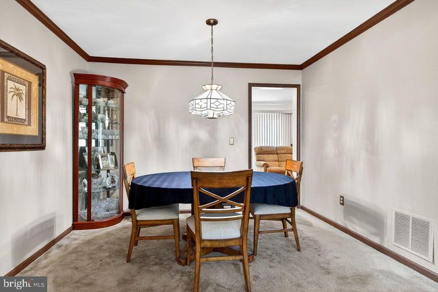 469 LIVINGSTON DR, Hightstown, NJ 08520