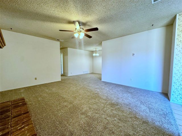 1904 Spindletop Drive, Duncanville, TX 75137