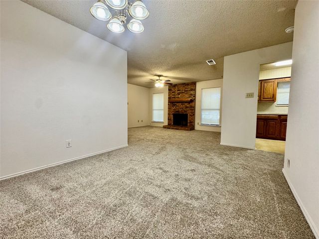 1904 Spindletop Drive, Duncanville, TX 75137