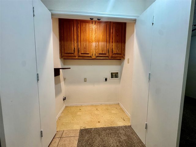 1904 Spindletop Drive, Duncanville, TX 75137