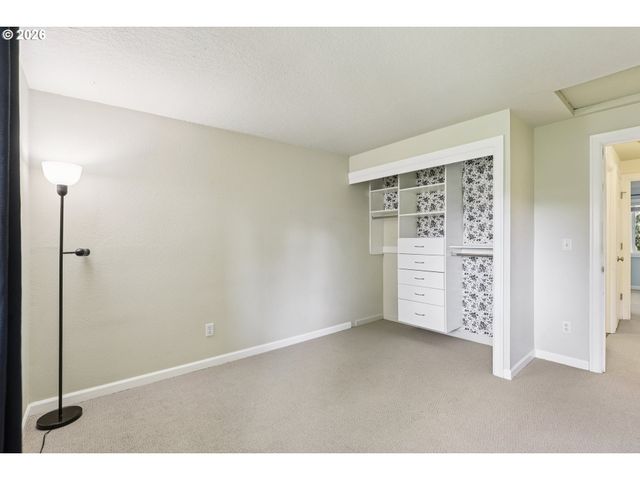 2680 Sw 87TH Ave 5, Portland, OR 97225