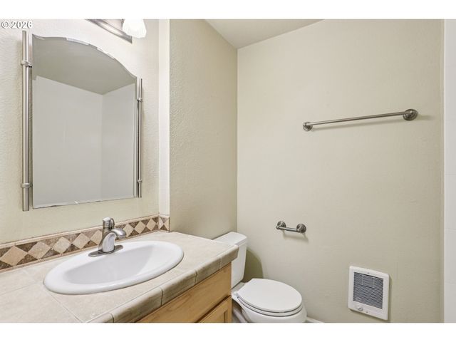 2680 Sw 87TH Ave 5, Portland, OR 97225