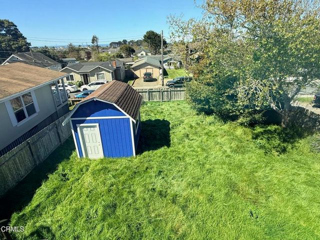 517 S Lincoln Street, Fort Bragg, CA 95437