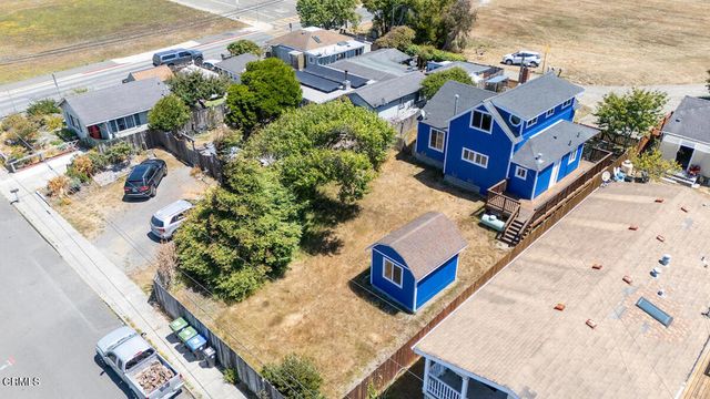 517 S Lincoln Street, Fort Bragg, CA 95437