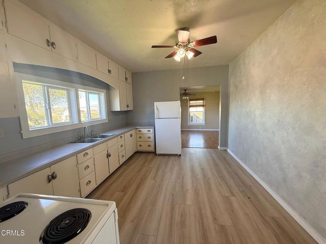 517 S Lincoln Street, Fort Bragg, CA 95437