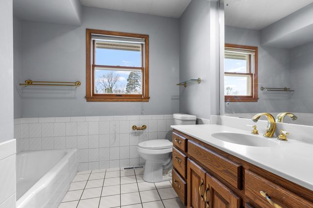 425 Artell Street, Marengo, IL 60152