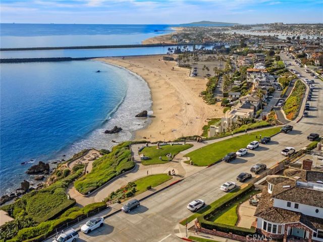 501 Poinsettia Avenue, Corona Del Mar, CA 92625