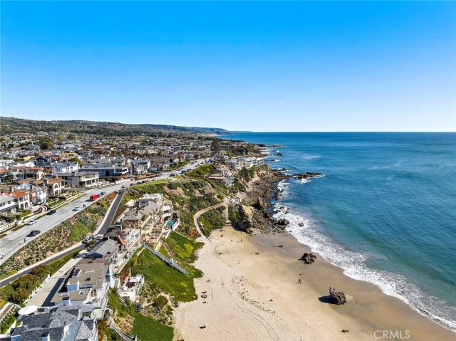 501 Poinsettia Avenue, Corona Del Mar, CA 92625