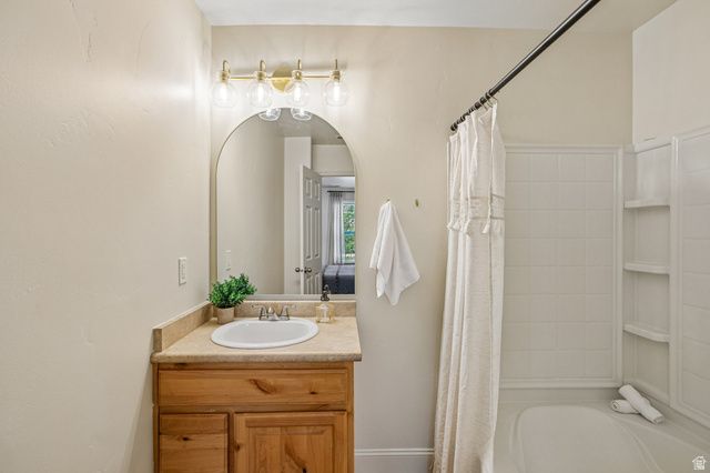 4467 W HARVEST SUN LN, South Jordan, UT 84009