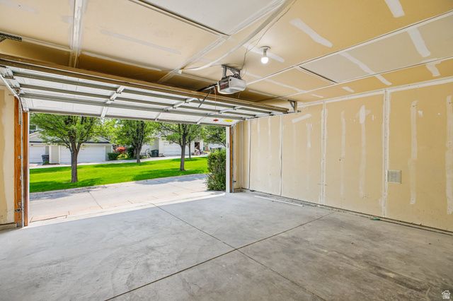 4467 W HARVEST SUN LN, South Jordan, UT 84009
