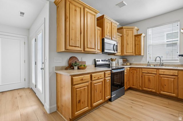 4467 W HARVEST SUN LN, South Jordan, UT 84009