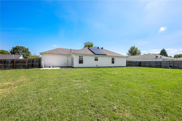 1383 McClelland Road, Elkins, AR 72727