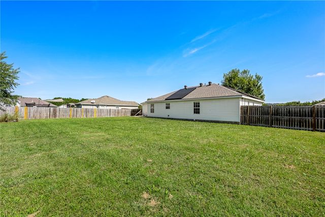 1383 McClelland Road, Elkins, AR 72727